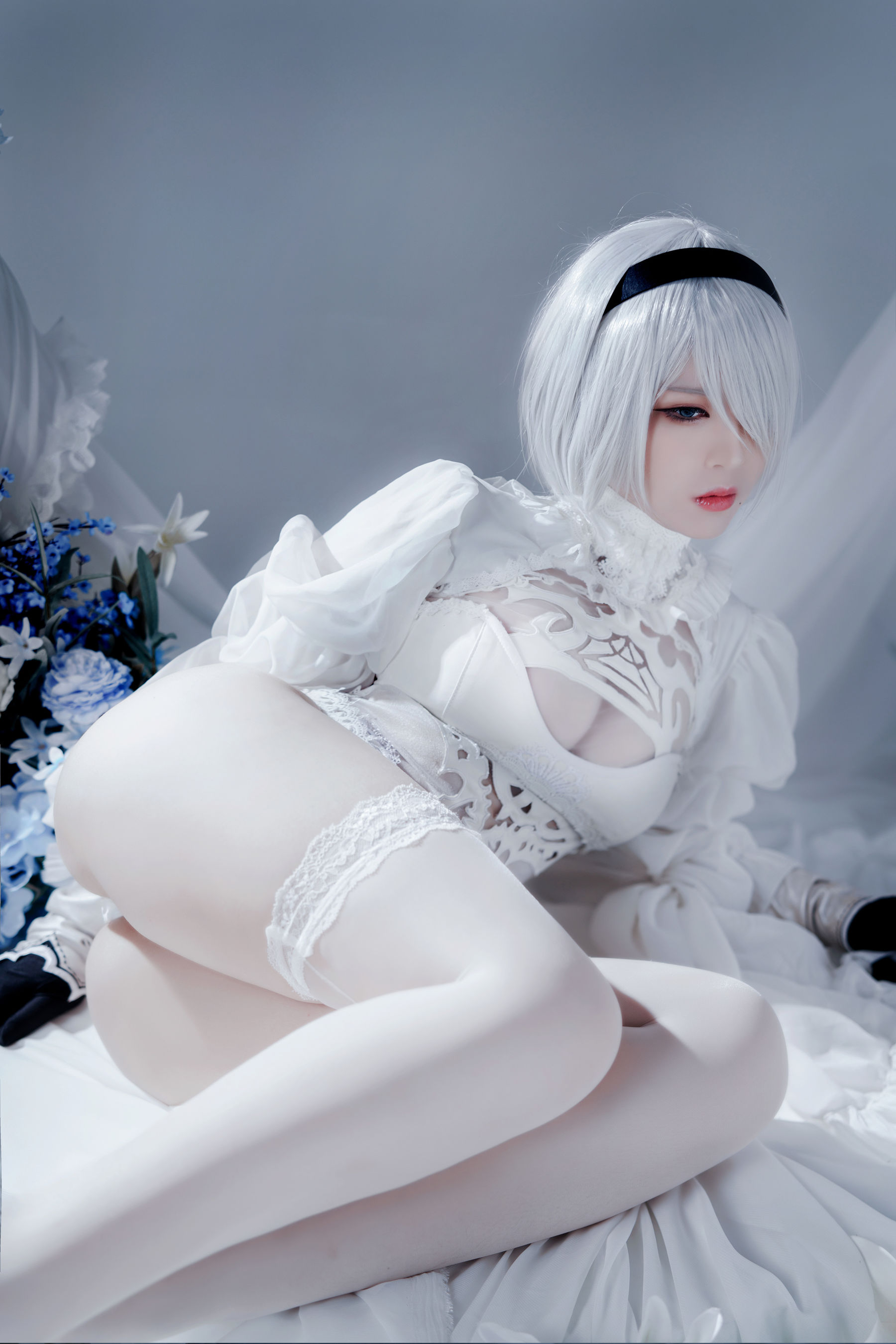 [福利COS] 半半子 - Automataヨルハ二号B型 白いドレス