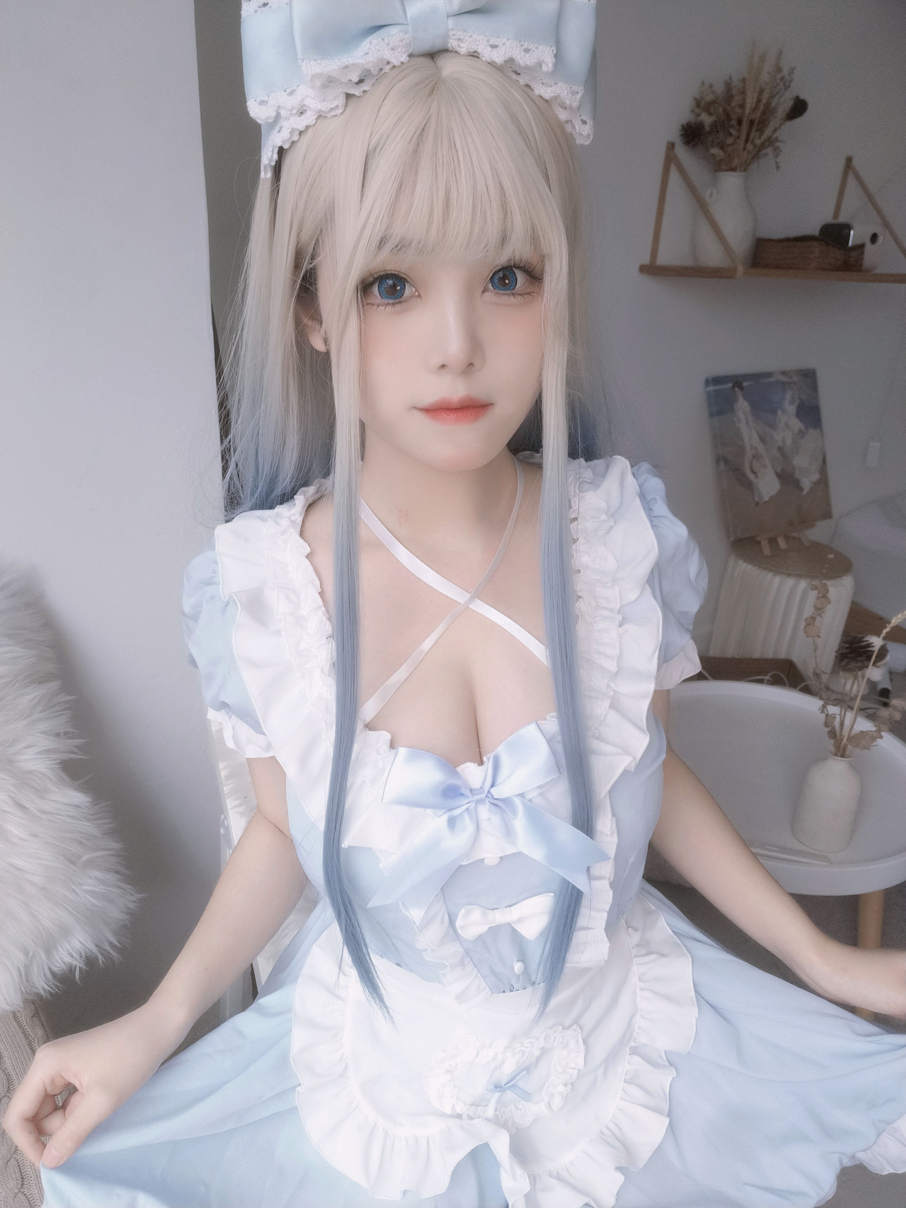 View - [网红COSER] 萌系小姐姐蜜汁猫裘 - 蓝女仆 - 图库库