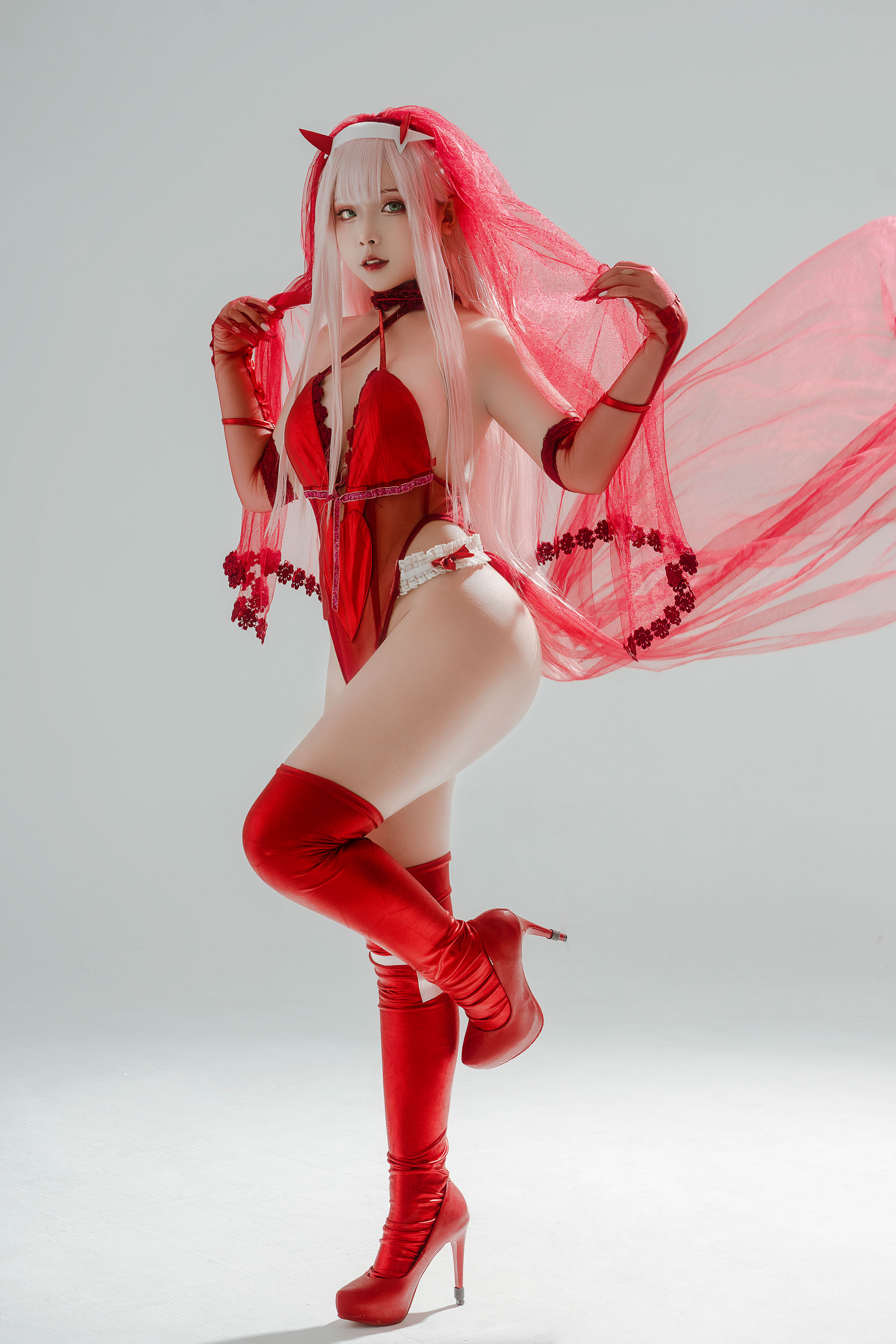 [网红COSER] Sayo Momo - Zero Two Wedding Dress