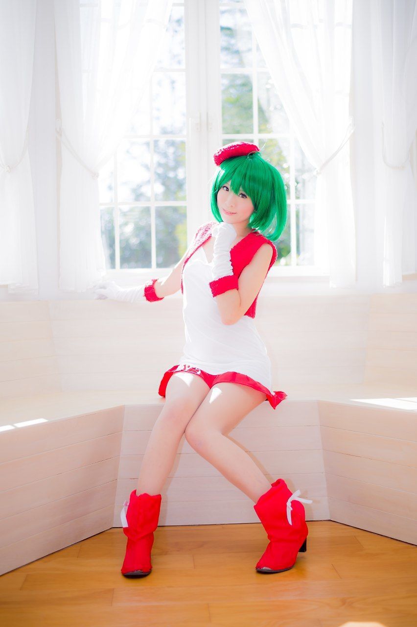 真白ゆき (Mashiro Yuki) コスプレ《Macros》Ranka Lee(Xmas ver.)