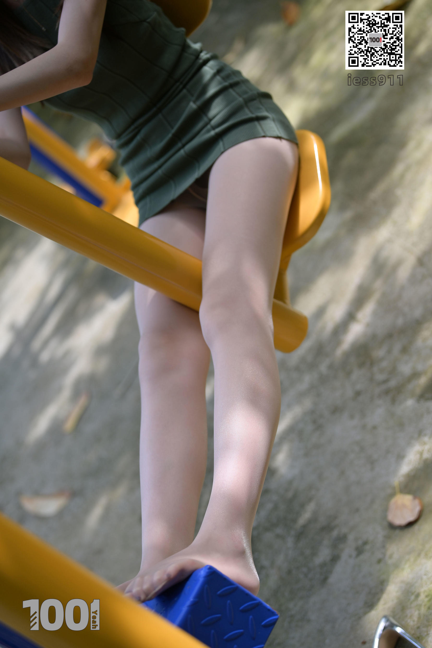 [IESS一千零一夜] ：腿腿 《半日闲，逛公园1》 - 图库库