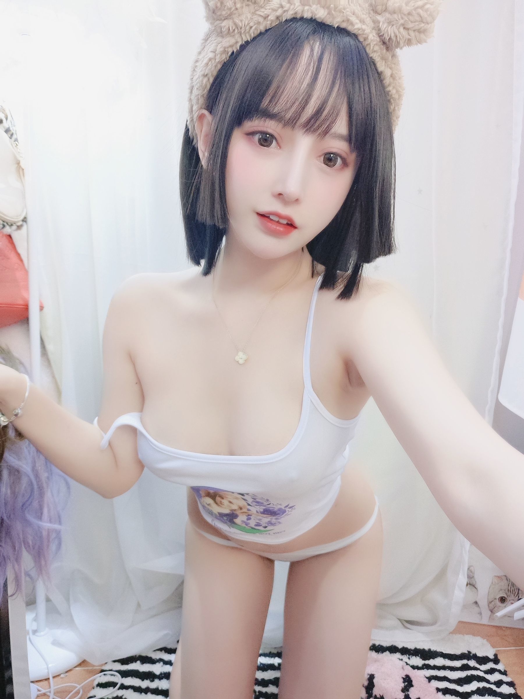 [萝莉COS] 斗鱼米线线sama - 小可爱熊妹