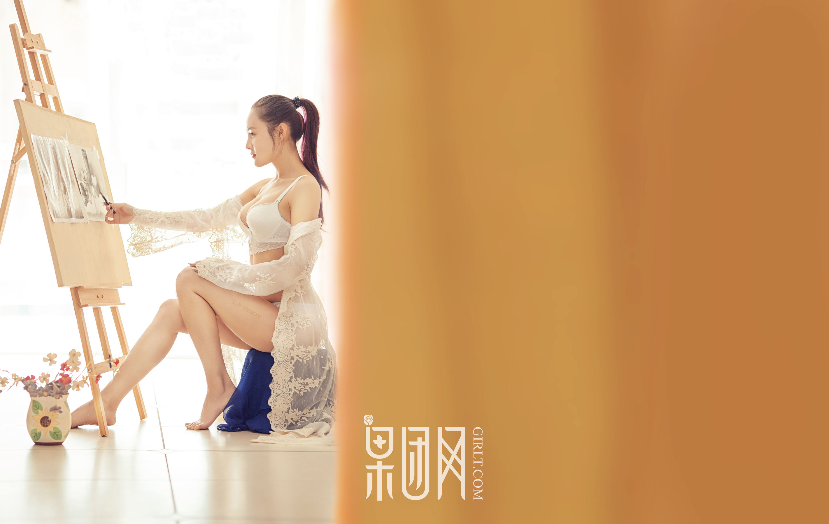 View - 美女画家《全裸上阵人体艺术》 [果团网Girlt] No.033 - 图库库