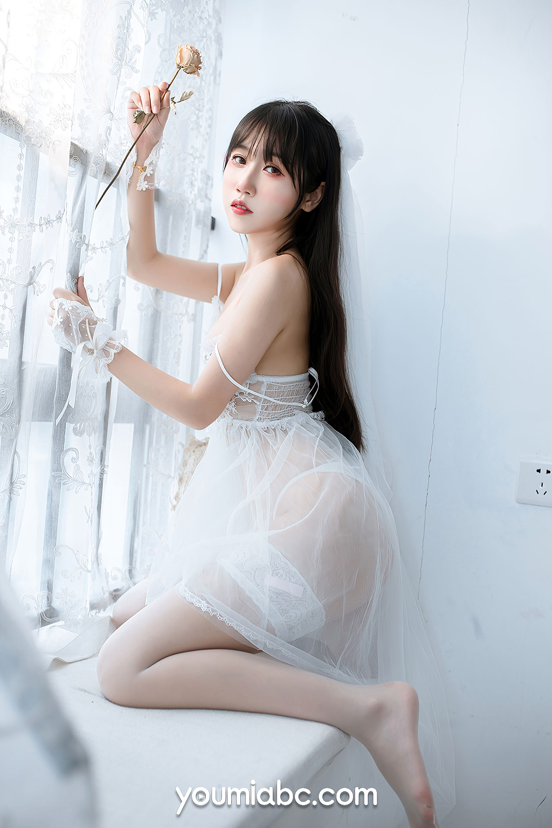 View - [尤蜜YouMiabc]  呆猫 Dressed up - 图库库